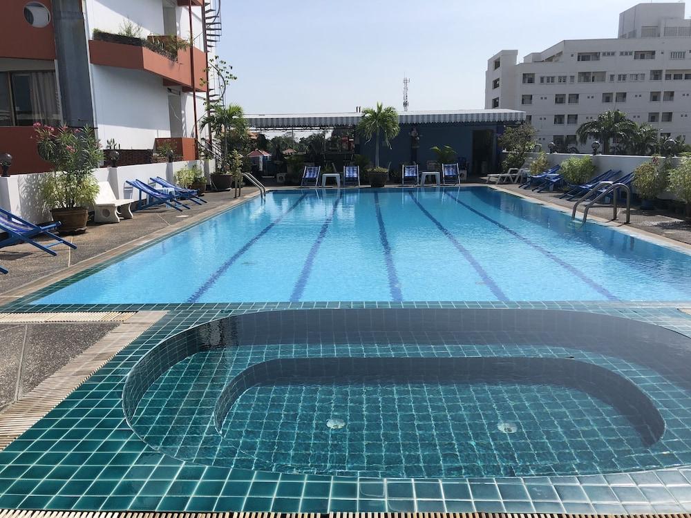 Jomtien Longstay Hotel - Sha Plus Certified Exterior photo